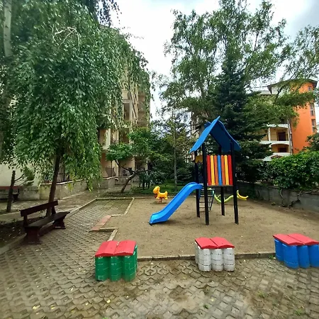 Rose Village Private * Slantchev Briag